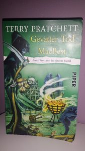 Gevatter Tod - Terry Pratchetts erster Roman aus der Scheibenwelt auf www.nixzulesen.de
